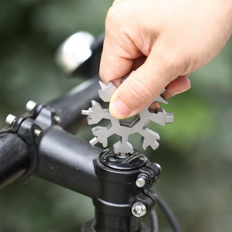 Snowflake™ 18-in-1 Multi-Tool